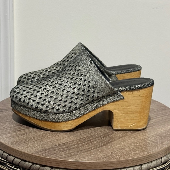 Rachel Comey Leather Clogs - Picture 5 of 15